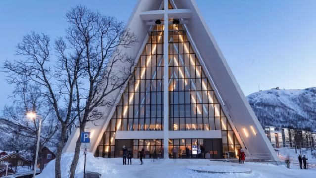 特羅姆瑟包車：北極大教堂·極地博物館·大橋·高山植物園