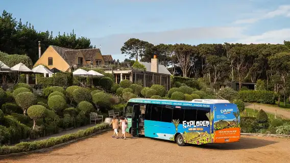 จากโอ๊คแลนด์: ตั๋วเรือเฟอร์รี่ด่วนไปกลับเกาะไวเฮเกะ