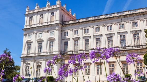 Lisbona: biglietto elettronico per il Palazzo Nazionale di Ajuda e audioguida della città