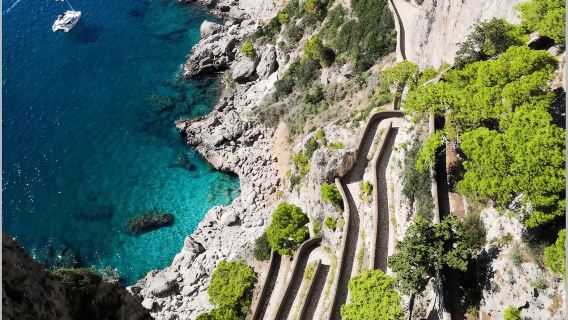 義大利那不勒斯龐貝古城+國家考古博物館【中文專車-舒適純淨】