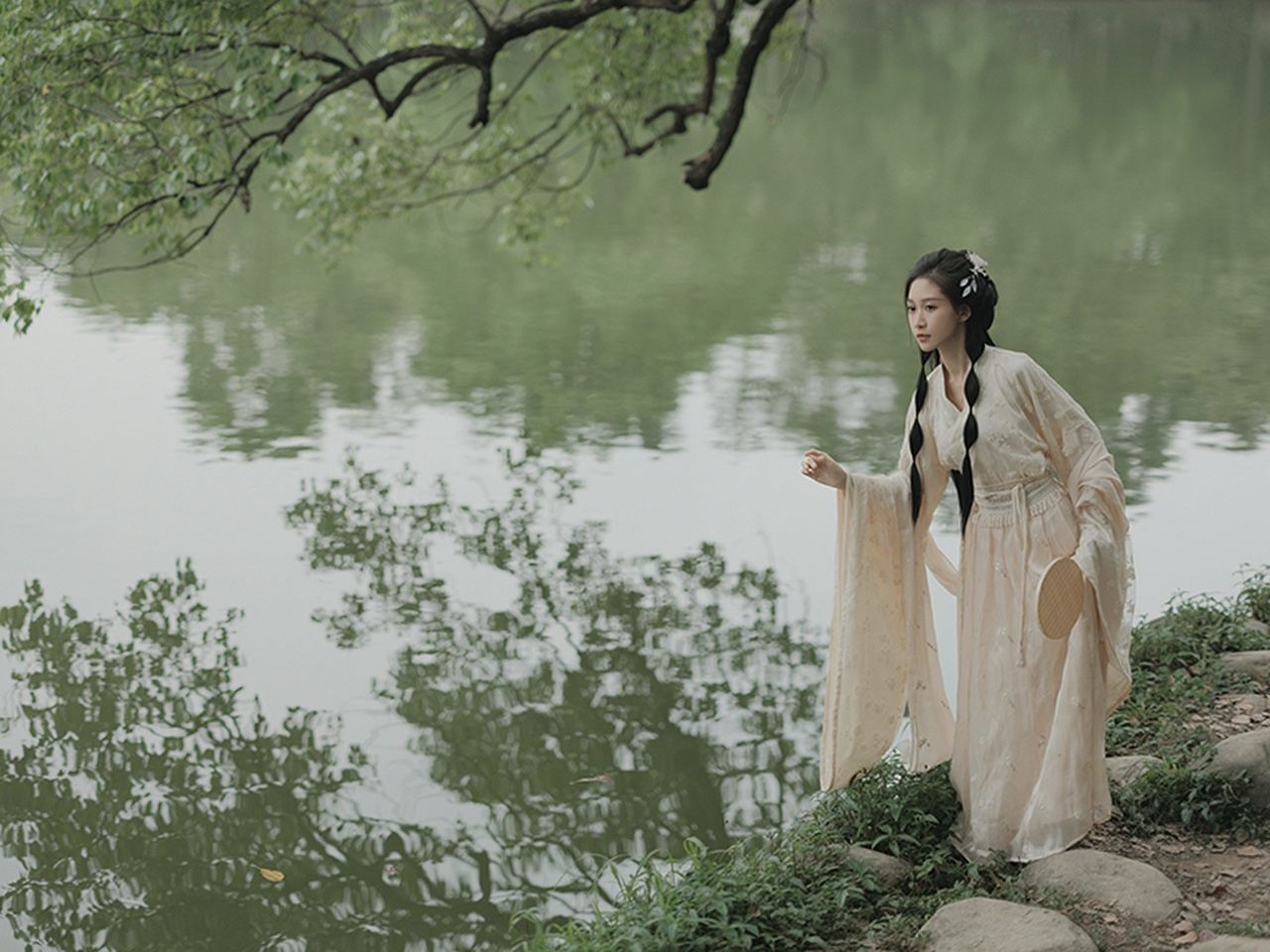 Séance photo à Nanchang[Chauffeur-guide + Trip Moments + séance photo de mariage avec drone et microfilm + maquillage et costumes + personnalisation de l'itinéraire + toutes les photos originales offertes]