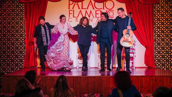 เกรนาดา: โรงละครฟลาเมงโก พาเลซ การแสดงที่ดีที่สุดใจกลางเมือง