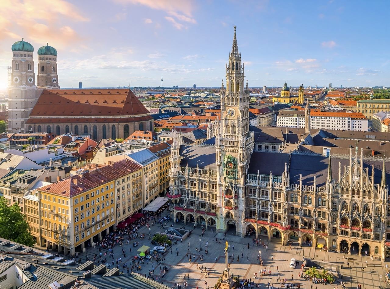 德國慕尼黑王宮+穀物市場+紐芬堡可定制【中文專車-舒適純淨】