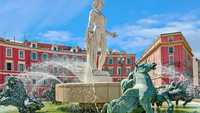 Nice Old Town: Artists & Ghosts Self-Guided Walking Adventure