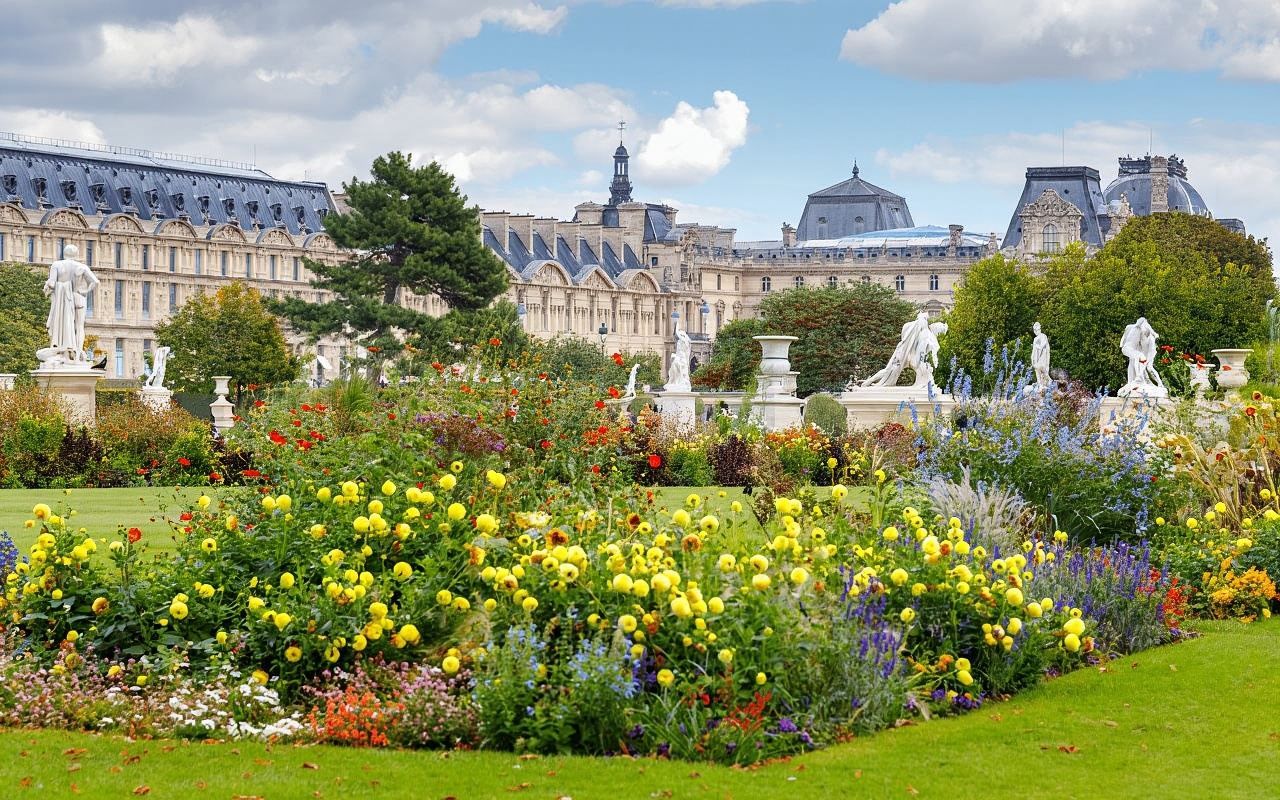 Paris: Guided Louvre Tour with Skip-the-Line Museum Entry