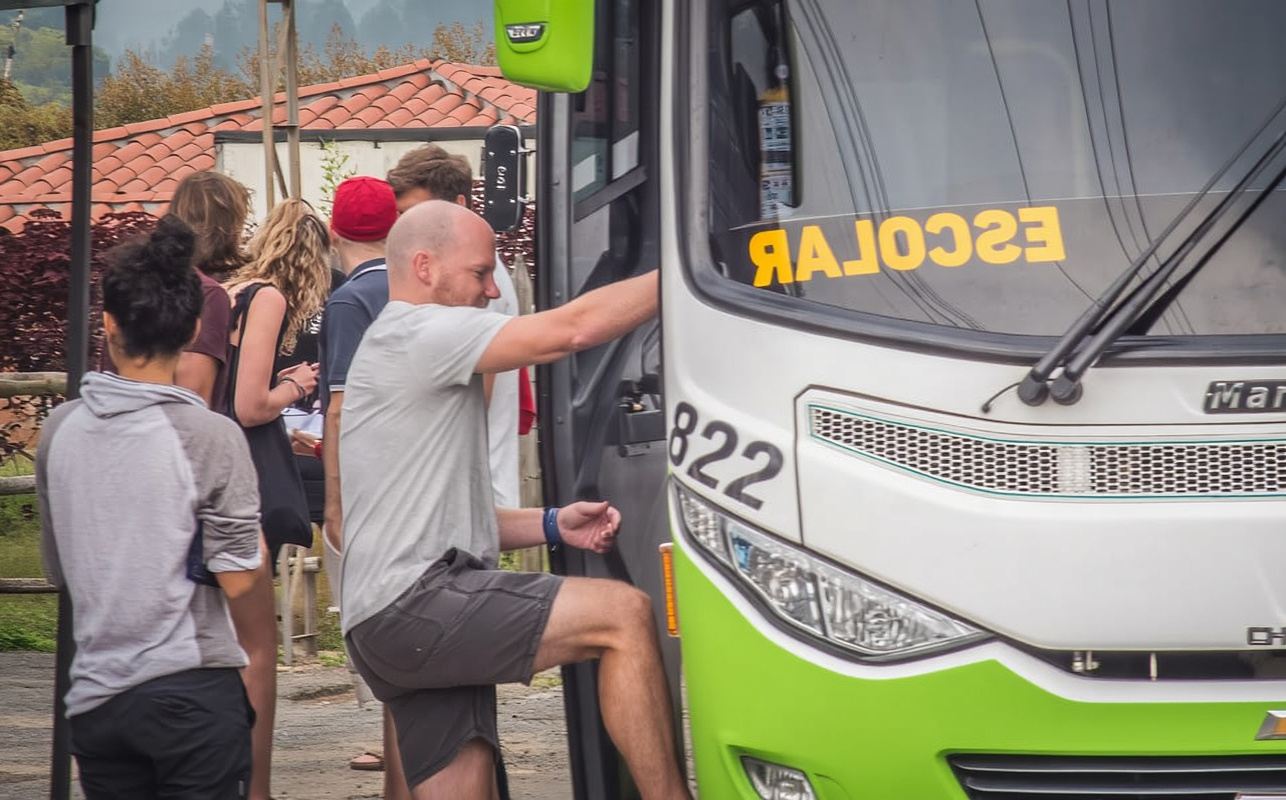 Medellin: Guatapé Tour, Lunch, Cruise, & Piedra del Peñol