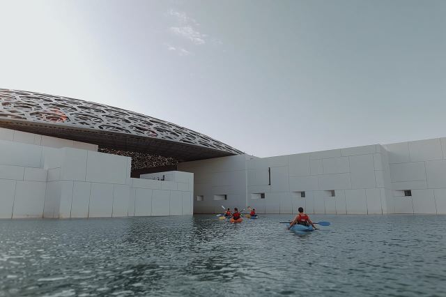 Abu Dhabi : visite guidée en kayak autour du Louvre