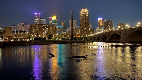 Minneapolis: Lawatan Jalan Kaki Dahulu dan Sekarang