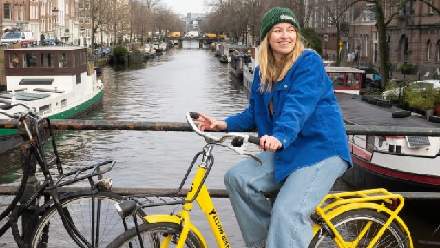 Amsterdam Bike Rental: Central Station & City Center