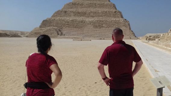 Giza Pyramids, Sphinx, Sakkara & Memphis: Guided Tour from Cairo + Lunch