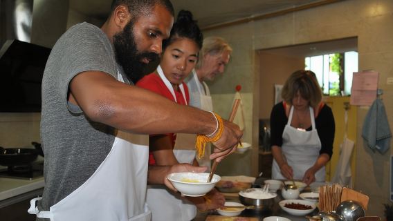 Half-Day Sichuan Cooking Class Experience in Chengdu