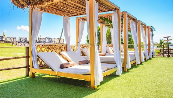  Playa Morena Beach Club Whith Lunch And Walking tour of fort San Fernando