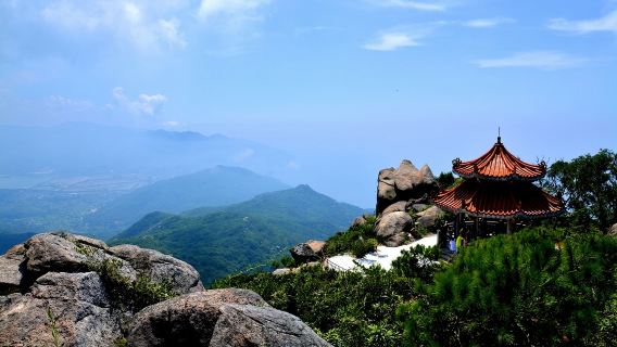 Private guided one-day tour to Nan'ao Island, Qing'ao Bay, and Huanghuashan Forest Park from Shantou