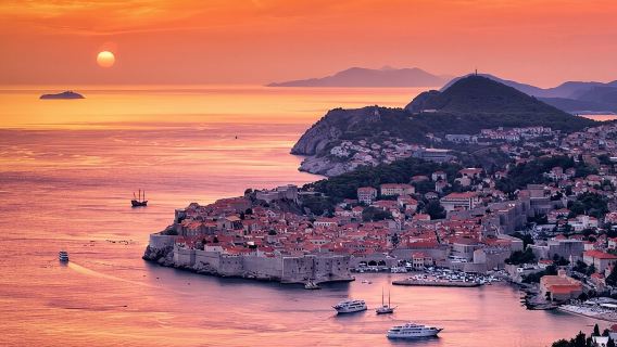 Golden hour SUNSET CRUISE dari Bandar Lama Dubrovnik