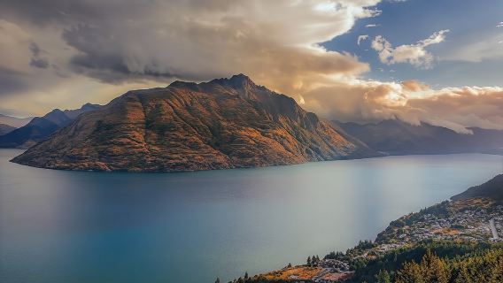 New Zealand West Coast Scenic one-day tour from Queenstown: Queenstown-Fox (one-way) / Fox Glacier/Fox Glacier, South Island, New Zealand - Panoramic bus tour