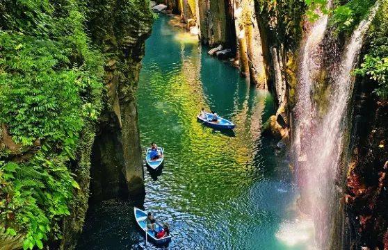 日本熊本上色見熊野座神社＆宮崎高千穗峽＆天安河原 櫻花一日遊