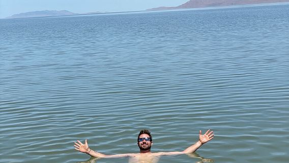 2 Hour Salt Lake Boat Tour with Swimming on the Lake