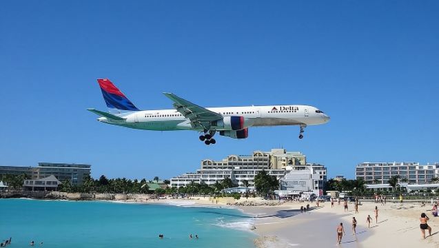 Traslado compartido de salida: del hotel al aeropuerto de St. Maarten