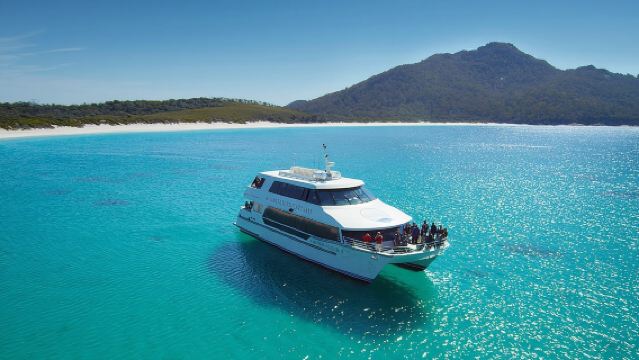 Wineglass Bay Cruise from Coles Bay