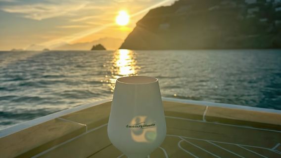 Positano: Gemeinsame Sonnenuntergangskreuzfahrt