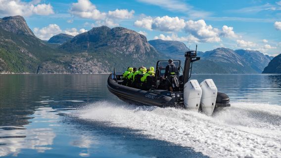 Dari Stavanger: RIB Tour ke Lysefjord