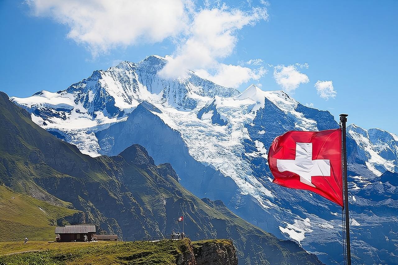 Swiss Alps & Jungfraujoch - Top of Europe 1-day tour from Zurich and Bern Oberland [English-speaking group]