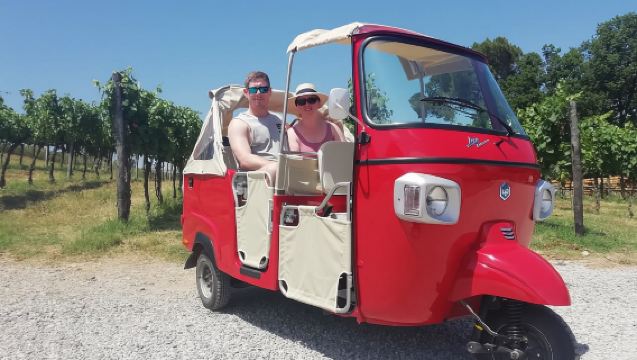 Da Firenze: Tour in Tuk Tuk, Pranzo, Vino e San Gimignano