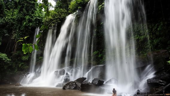 Lawatan Sertai Air Terjun Kulen (makan tengah hari berkelah tempatan)