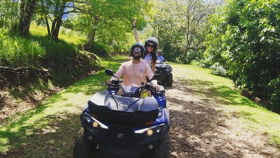 Moorea Solo- oder Zweier-ATV-Tour, 3 Stunden 30 Minuten