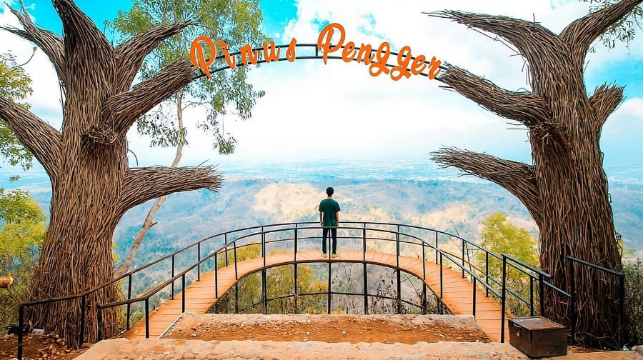 印尼日惹婆羅浮屠一日遊【多套餐可選 普蘭班南/默拉皮火山】