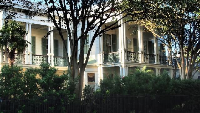 Garden District Home and History Walking Tour