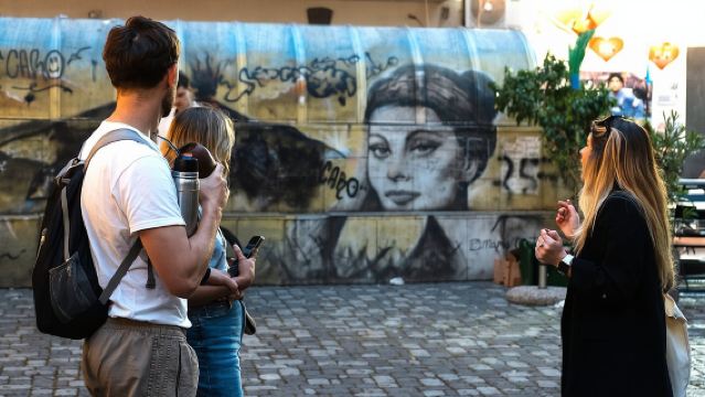 Naples Spanish Quarters Walking Tour Street Art, Folklore & Sweet