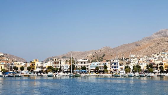 Desde Kos: crucero pirata por 3 islas con almuerzo y tobogán acuático