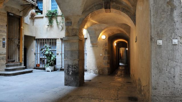 Visite contée du Vieux-Lyon en français