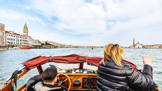 Venedig: Bootstour auf dem Canal Grande