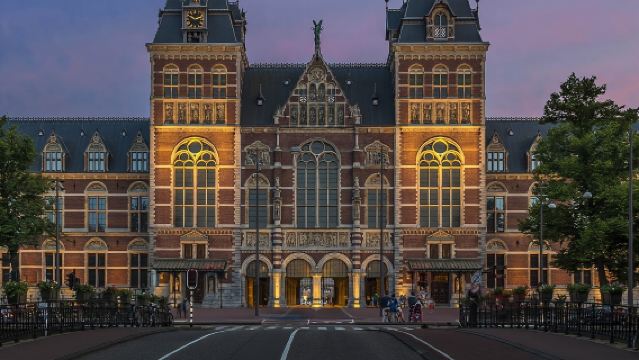 荷蘭阿姆斯特丹梵高博物館+馮德爾公園+喜力啤酒博物館一日遊