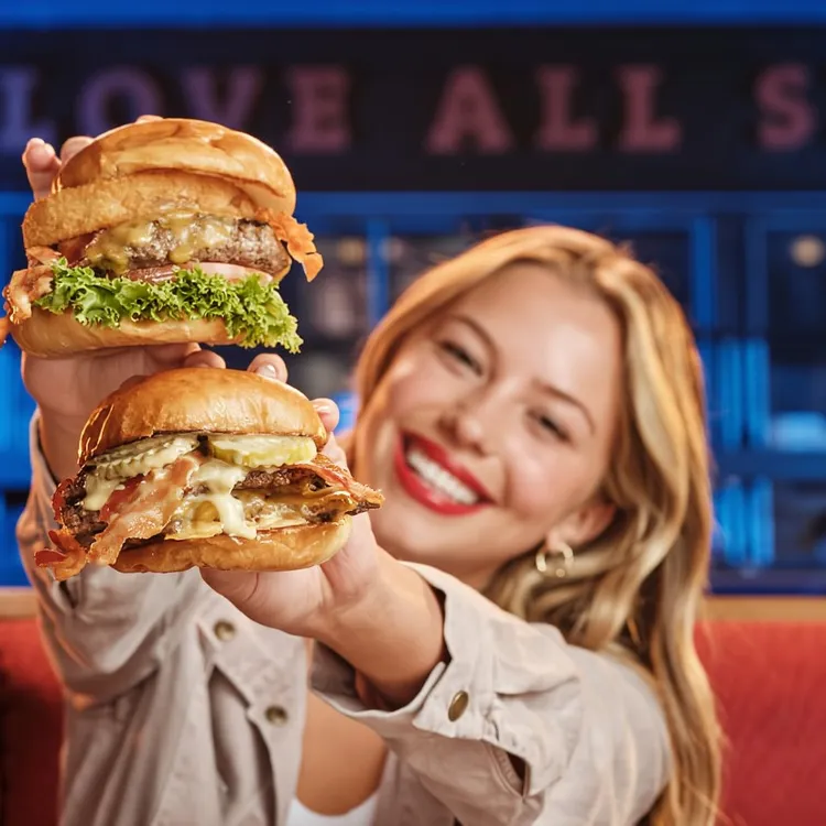 Munich: Hard Rock Cafe with Set Menu for Lunch or Dinner | Trip.com