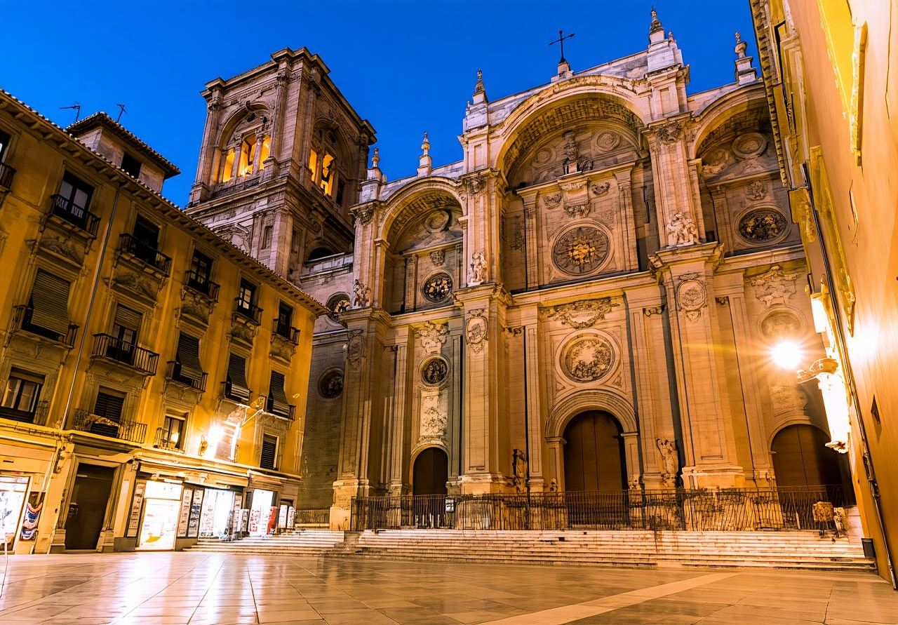 Granada cathedral and Capilla real guided tour