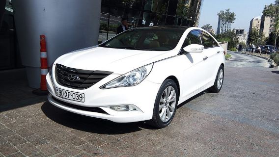 Трансфер из международного аэропорта имени Гейдара Алиева в Баку, Азербайджан.