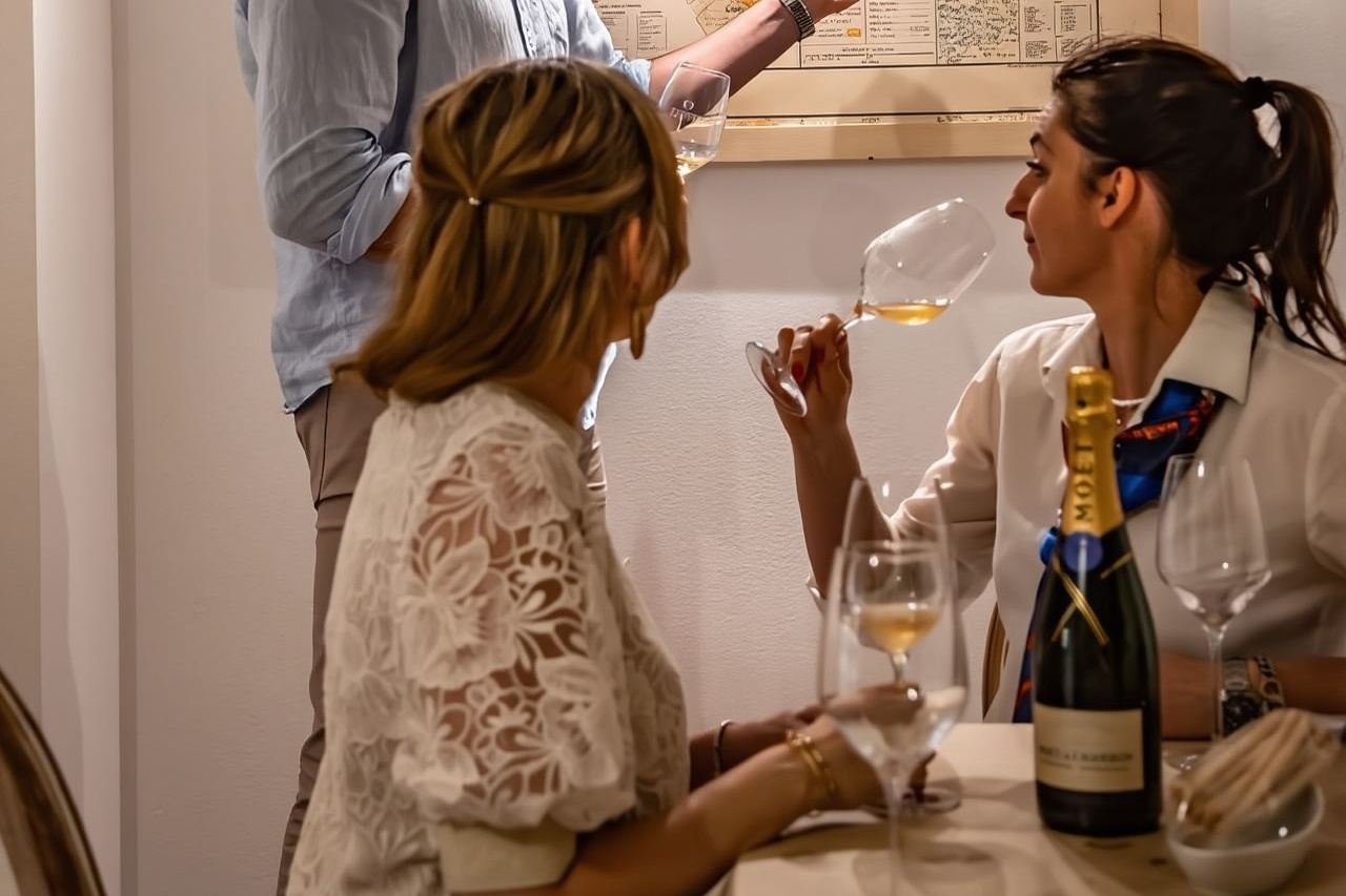 Degustazione esclusiva di vini nel centro storico di Siena