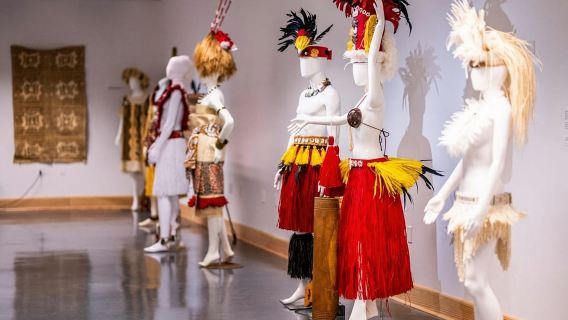 Maui: Kukui Nut-armband maken van ambachtelijke klasse