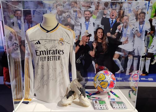 Tur Stadion Bernabéu & Museum Real Madrid + Tapas Opsional