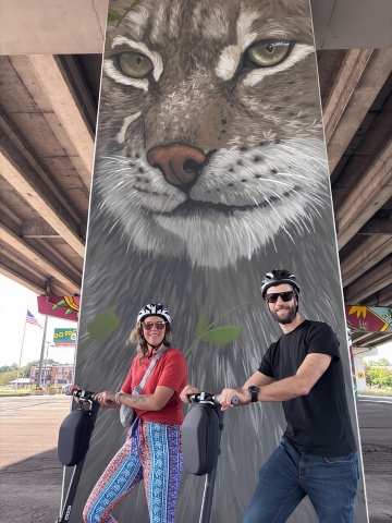 格林貝：電動滑板車導覽團