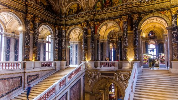 維也納市區包車一日遊＋景點可選＋上門接駁＋一家一團