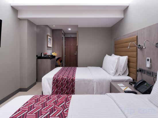 Solace Hotel Room Type - Standard Twin Room