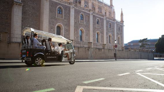Express Tour of Madrid in Private Eco Tuk Tuk