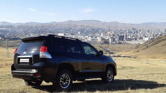 Private Jeep City tour with English Speaking Driver