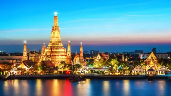 Featured tour starting at 2547 THB: Bangkok Grand Palace + The Temple of the Emerald Buddha + Wat Phra Chetuphon Wimon Mangkhalaram Rajwaramahawihan Day Tour