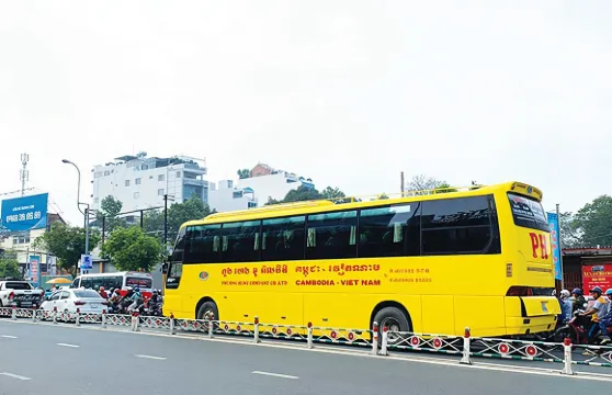 胡志明市（越南）至金邊（柬埔寨）或相反方向的巴士接送服務