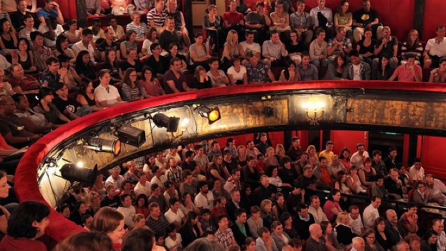 Paris night out : Comedy in English 'How to Become a Parisian ?'